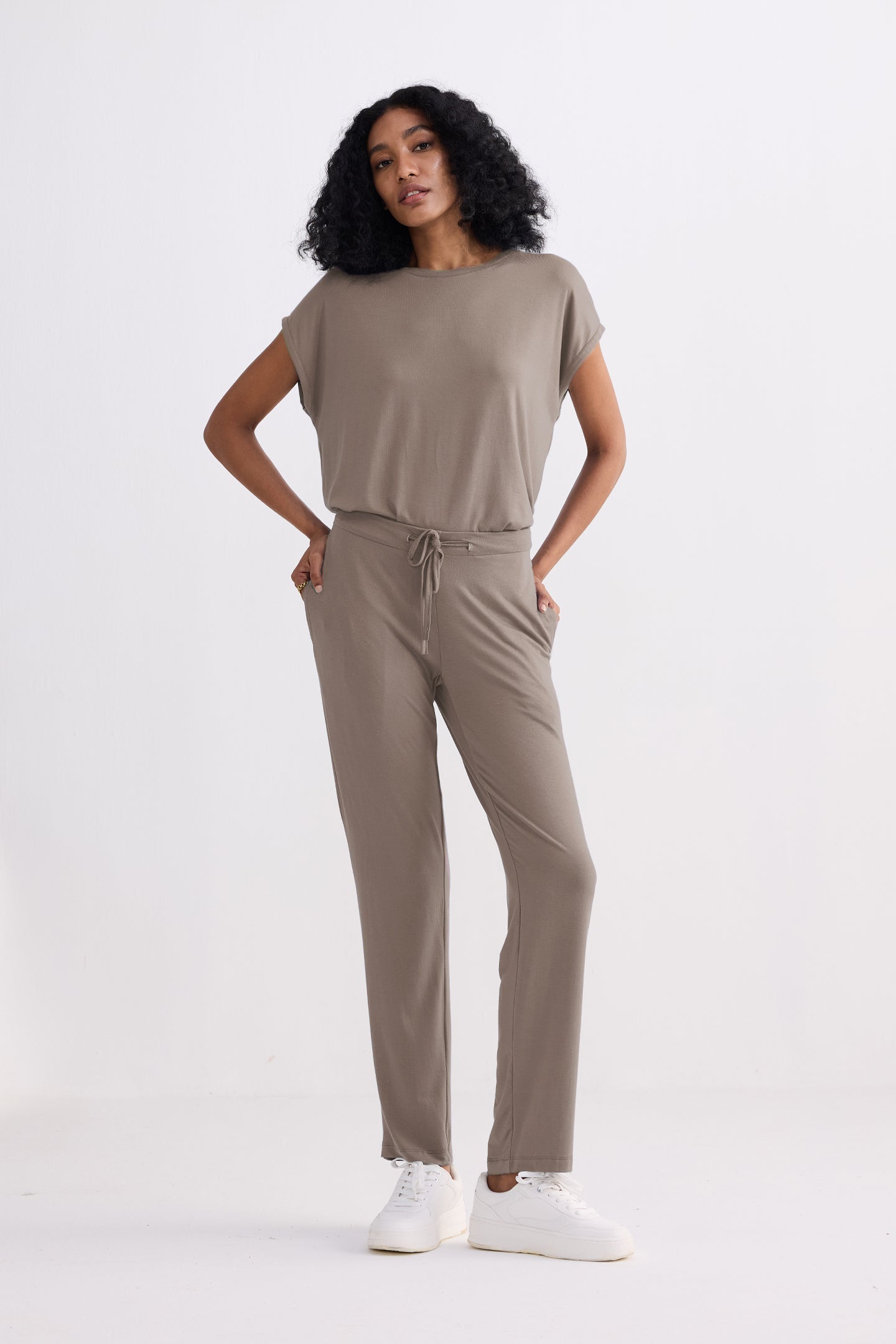 Wide Leg Pant in Earth Grey