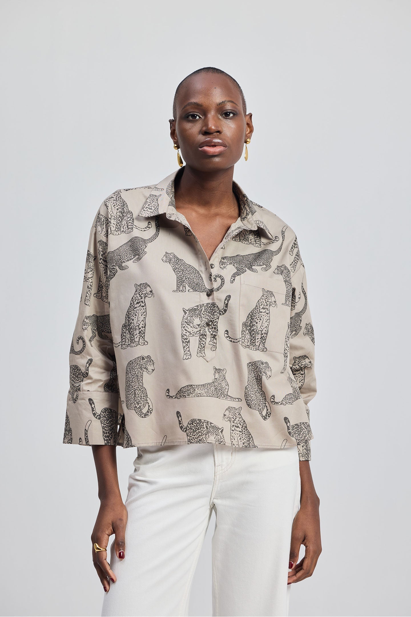 Oversized Cropped Front-buttoned Shirt In Animal Print