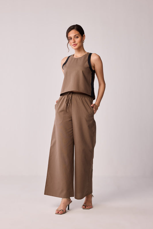 Wide-leg Drawstring Pants in Brown