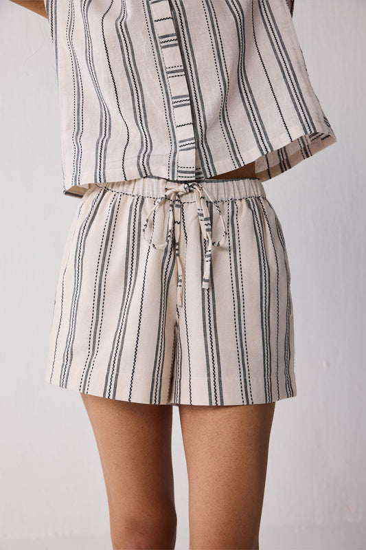 Regular Drawstring Shorts in Stripes